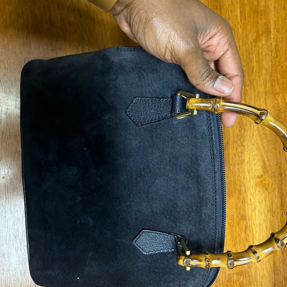 Authentic GUCCI handbag - Picture 8 of 12